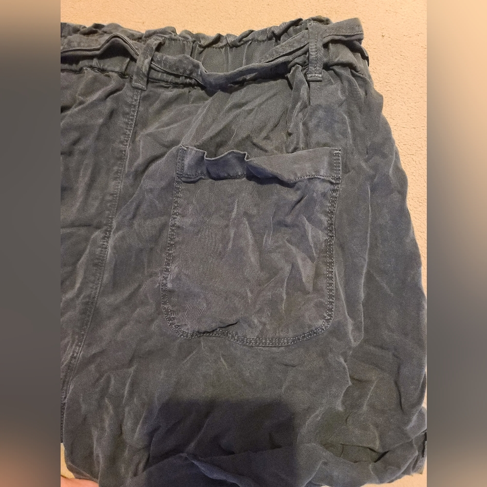 Aerie high waist shorts. - Picture 3 of 3